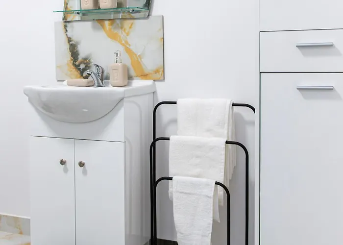 ゲストハウス Navial 3*