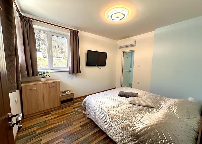 ゲストハウス Navial